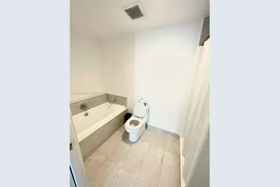 488 NE 18th St #2204, Miami, FL 33132 - Photo 15