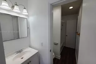 173 SW 3rd St, Pompano Beach, FL 33060 - Photo 7