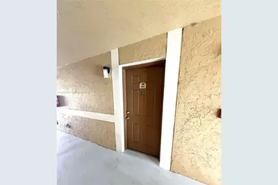 351 Palm Way #303, Pembroke Pines, FL 33025 - Photo 3
