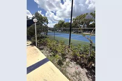 351 Palm Way #303, Pembroke Pines, FL 33025 - Photo 27