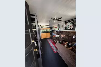 1075 NW 100th St, Miami, FL 33150 - Photo 15