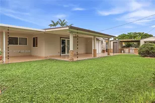 5505 W 14th Ln, Hialeah, FL 33012 - Photo 19
