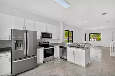 18922 SW 316th St, Homestead, FL 33030 - Photo 5