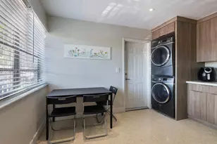 1045 SW 12th St, Miami, FL 33129 - Photo 9