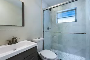 1045 SW 12th St, Miami, FL 33129 - Photo 5