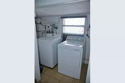 991 E 47th St, Hialeah, FL 33013 - Photo 15
