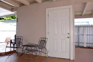 991 E 47th St, Hialeah, FL 33013 - Photo 11