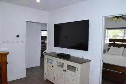 991 E 47th St, Hialeah, FL 33013 - Photo 33