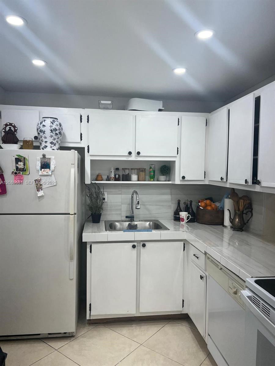 8764 SW 12th St #105 - 8764 SW 12th St #105, Miami, FL 33174 Luxury Property | Jose Angel Pina