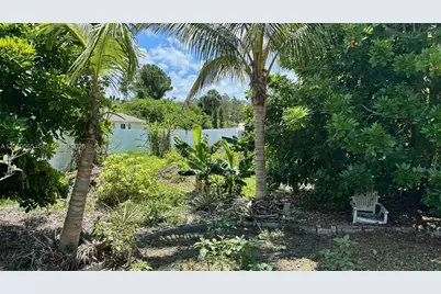 1122 McKinley Ave, Lehigh Acres, FL 33972 - Photo 5