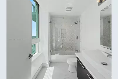 1900 N Bayshore Dr #3911, Miami, FL 33132 - Photo 13