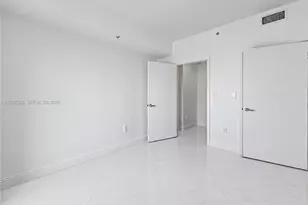 1900 N Bayshore Dr, Miami, FL 33132 - Photo 7