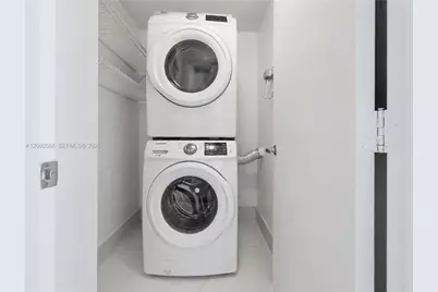 1900 N Bayshore Dr #3911, Miami, FL 33132 - Photo 15