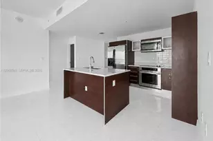 1900 N Bayshore Dr, Miami, FL 33132 - Photo 3