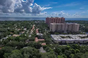 125 Edgewater Dr, Coral Gables, FL 33133 - Photo 25