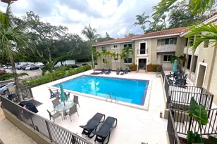 125 Edgewater Dr, Coral Gables, FL 33133 - Photo 19