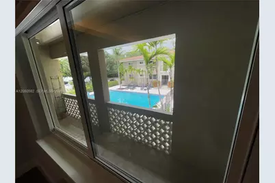 125 Edgewater Dr #12A, Coral Gables, FL 33133 - Photo 9