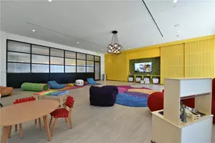 45 SW 9th St, Miami, FL 33130 - Photo 23