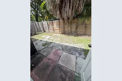 2803 NE 6th Ln #2803, Wilton Manors, FL 33334 - Photo 5