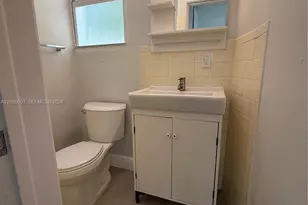 2803 NE 6th Ln, Wilton Manors, FL 33334 - Photo 9