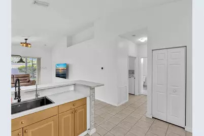 7420 S Aragon Blvd #1, Sunrise, FL 33313 - Photo 7