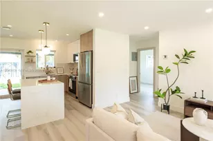 4401 NE 13th Ave, Oakland Park, FL 33334 - Photo 9