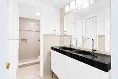 1850 W 56th St #2305, Hialeah, FL 33012 - Photo 11