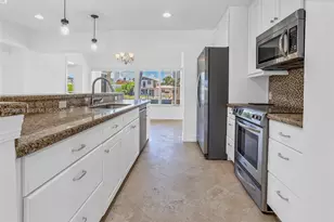 2273 SE 14th St, Pompano Beach, FL 33062 - Photo 15