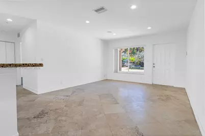 2273 SE 14th St, Pompano Beach, FL 33062 - Photo 11