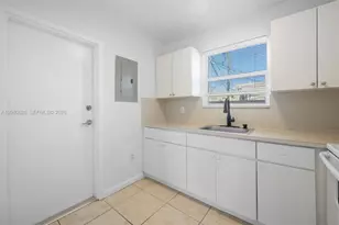575 NE 82nd St, Miami, FL 33138 - Photo 5