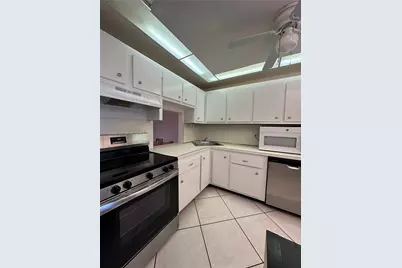 6090 NW 64th Ave #310, Tamarac, FL 33319 - Photo 5