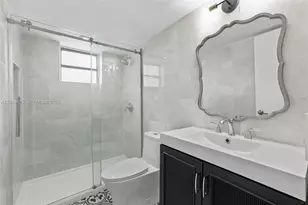 1340 Lincoln Rd, Miami Beach, FL 33139 - Photo 9