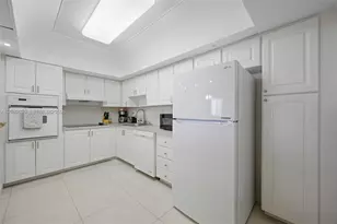 19370 Collins Ave, Sunny Isles Beach, FL 33160 - Photo 7