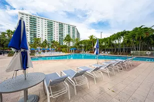 19370 Collins Ave, Sunny Isles Beach, FL 33160 - Photo 21