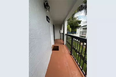 18224 Mediterranean Blvd #8-17, Hialeah, FL 33015 - Photo 17