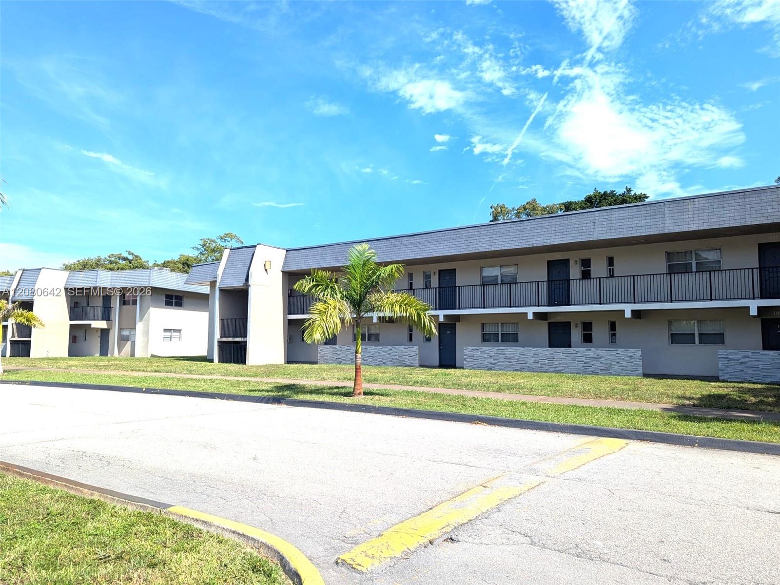 7925 Fairview Dr #201 - 7925 Fairview Dr #201, Tamarac, FL 33321 Luxury Property | Jose Angel Pina