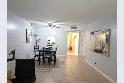 7925 Fairview Dr #201, Tamarac, FL 33321 - Photo 5