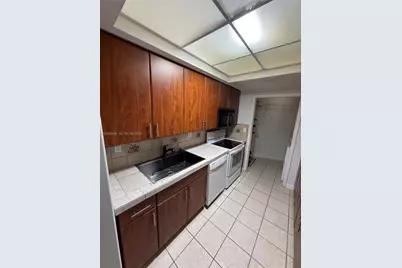 9755 NW 52nd St #212, Doral, FL 33178 - Photo 7