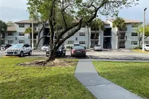 7195 NW 179th St, Hialeah, FL 33015 - Photo 1