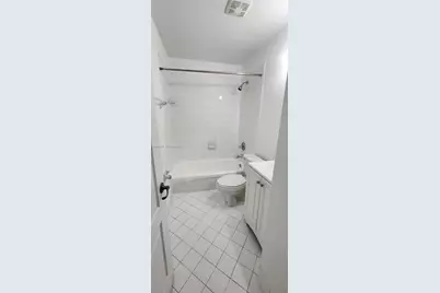 7195 NW 179th St #109, Hialeah, FL 33015 - Photo 5