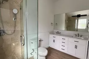 211 SW 29th Rd, Miami, FL 33129 - Photo 13