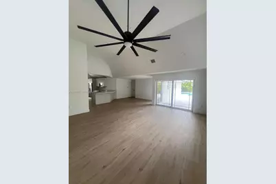 211 SW 29th Rd, Miami, FL 33129 - Photo 7