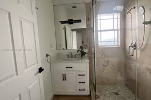 211 SW 29th Rd, Miami, FL 33129 - Photo 15