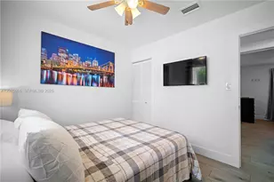 836 NW 33rd Ave, Miami, FL 33125 - Photo 19