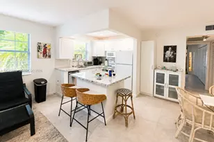 541 S Durham S, Deerfield Beach, FL 33442 - Photo 11