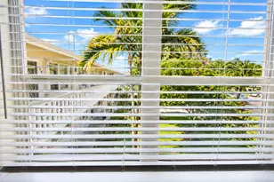 541 S Durham S, Deerfield Beach, FL 33442 - Photo 3