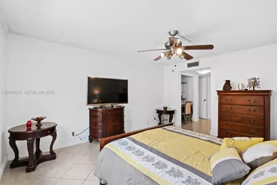 197 Lakeview Dr #102, Weston, FL 33326 - Photo 15