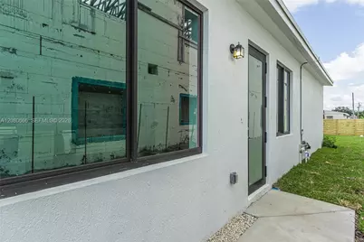 5535 SW 19th St, West Park, FL 33023 - Photo 9