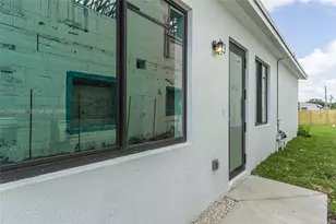 5535 SW 19th St, West Park, FL 33023 - Photo 9
