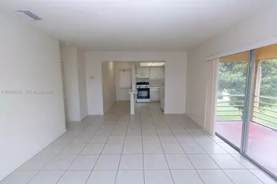 8900 NW 38th Dr #7, Coral Springs, FL 33065 - Photo 3